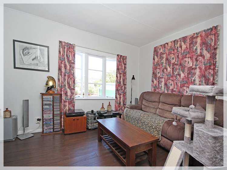 9 Nuku Street Tangimoana_17