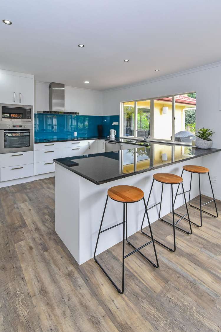 21 Crannog Fen Wattle Downs_15