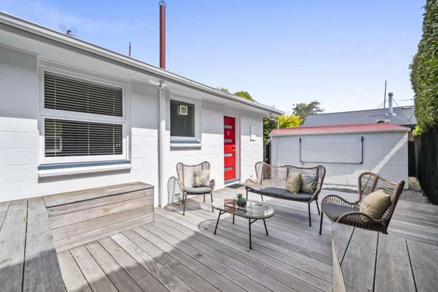 Easy care - Prime Location!