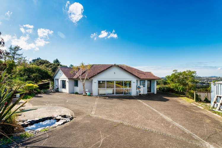 241 Paremoremo Road_1