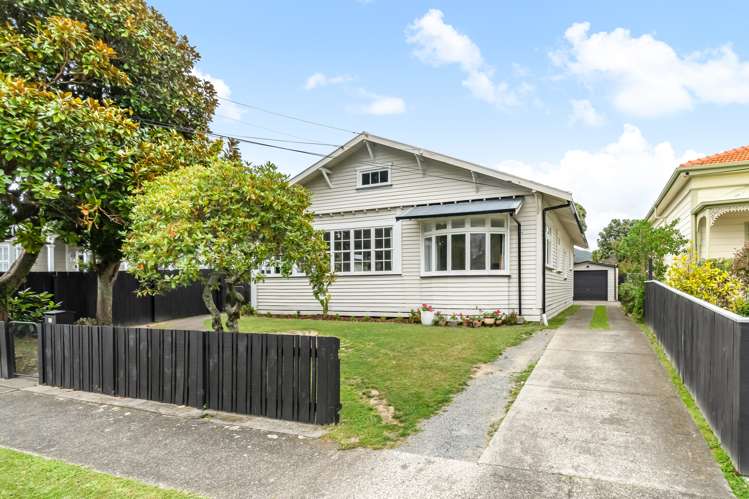 48 Kebbell Grove Epuni_22