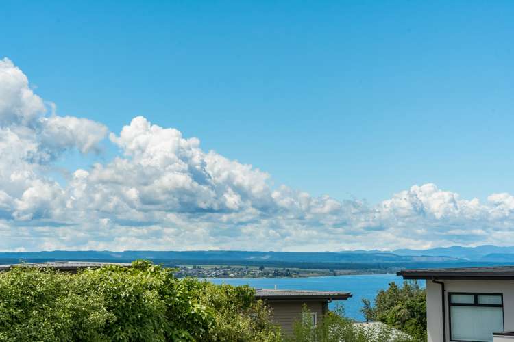 11 Besley Place Acacia Bay_15