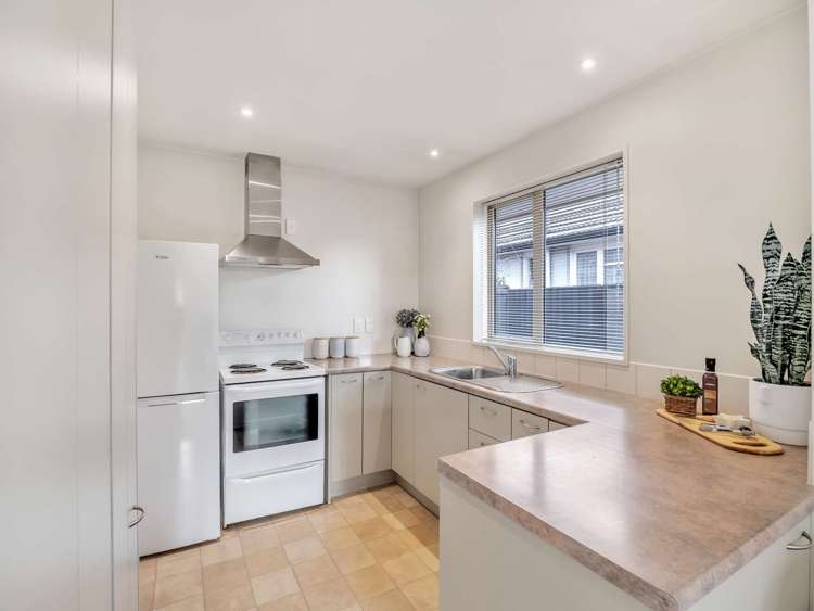 1/117 Yaldhurst Road Sockburn_9