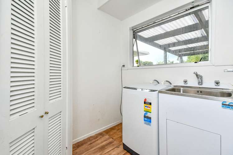 37 Mckean Avenue Manurewa_16