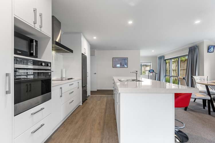 68 Puhirake Crescent Pyes Pa_1