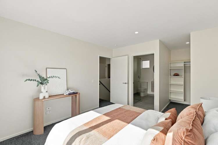 1-4/23 Dickens Street Addington_6