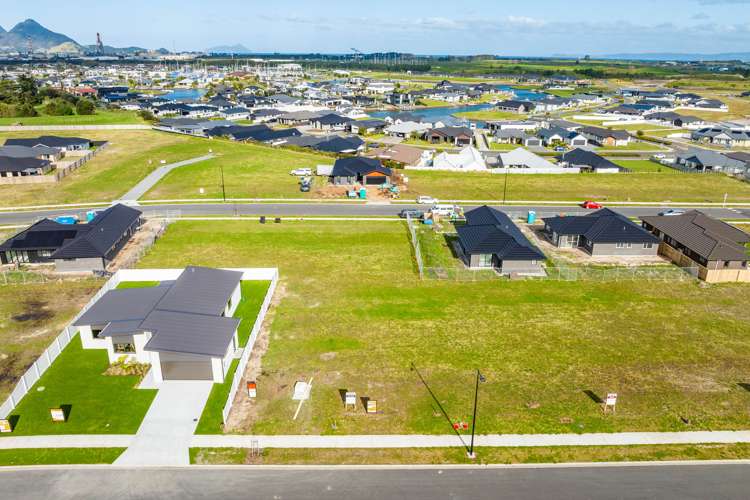 21 Te Piriti Road One Tree Point_15