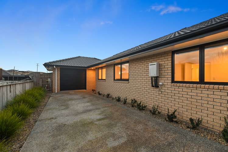 2/12 Onukutara Place Huntington_14