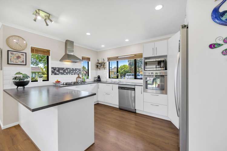 17 Macnean Drive East Tamaki Heights_7