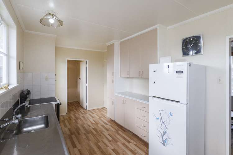 17 Cavendish Crescent Awapuni_5