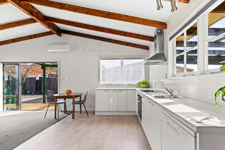 2/14 Storkey Street Marewa_4