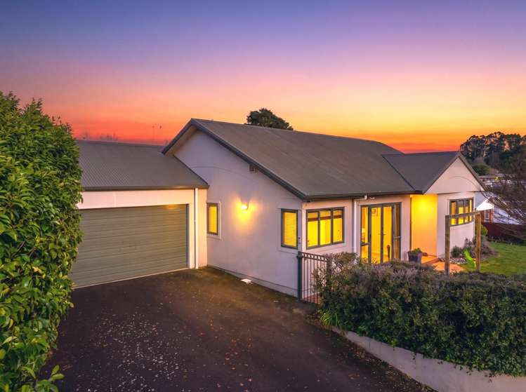 1 Sunnyhills Avenue Glenview_41