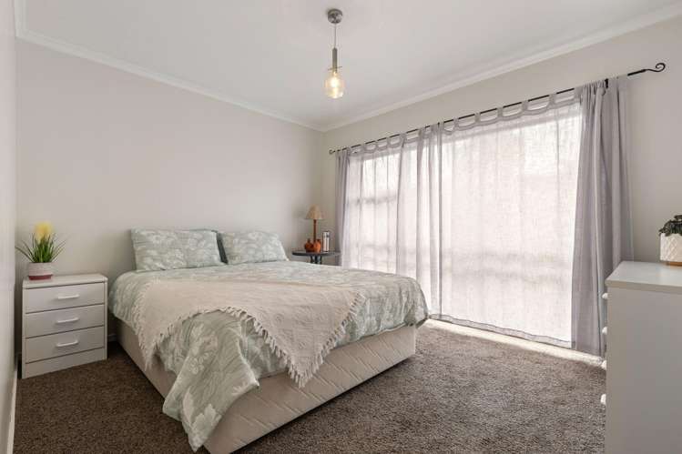 33 Aintree Crescent Awapuni_11