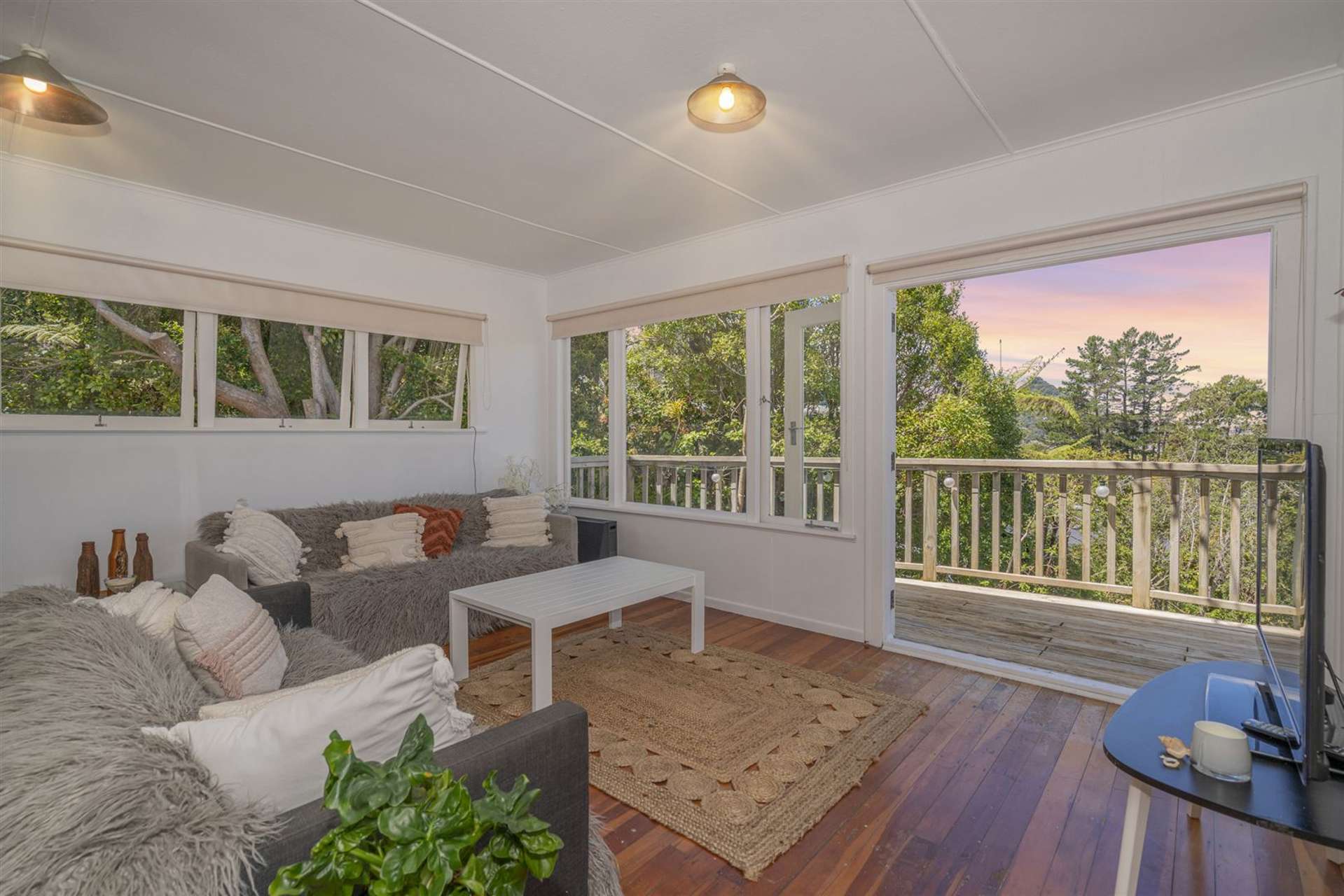 4 Ocean Beach Road Tairua_0