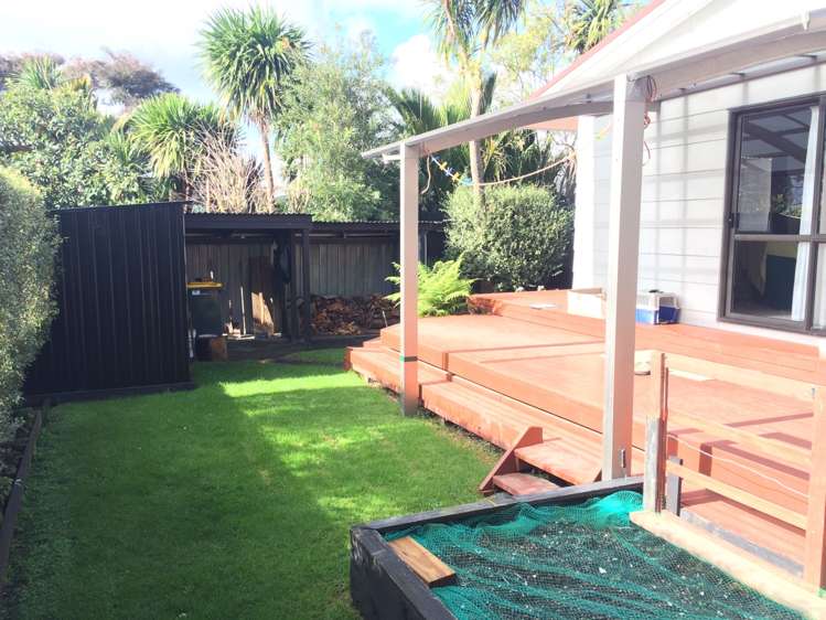 1/32 London Street Te Atatu Peninsula_9