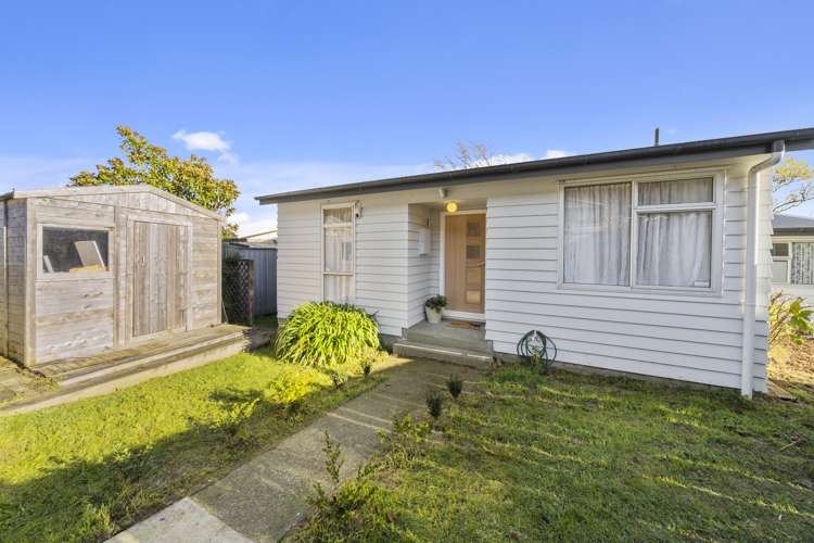 35 Antrim Crescent Wainuiomata_17