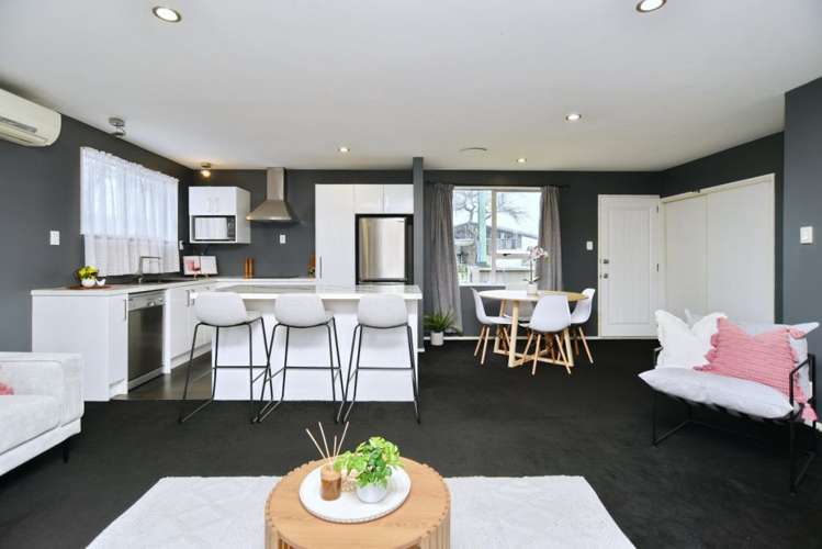 79 Maces Road_5