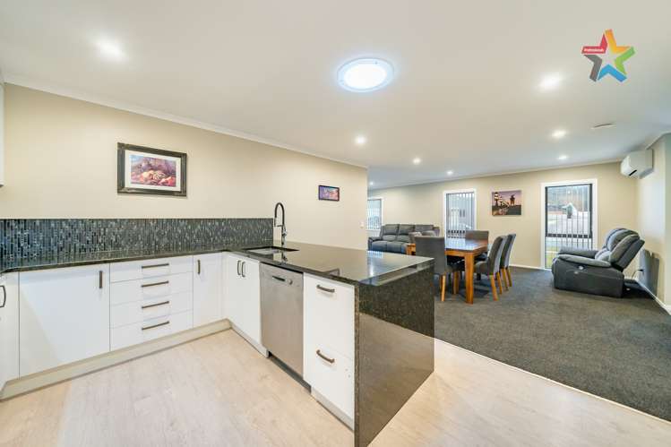 6 Jack Vaughan Grove Wainuiomata_3