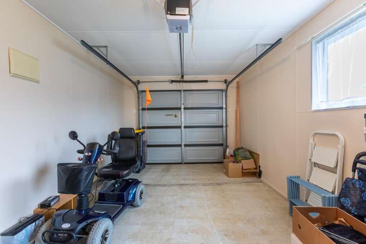 8B Allardice Street Dannevirke_12