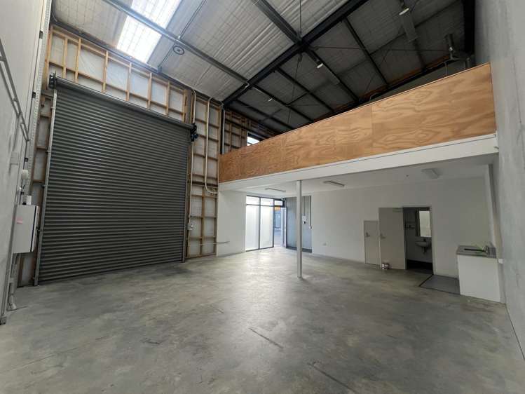 8/3 Haliday Place East Tamaki_2