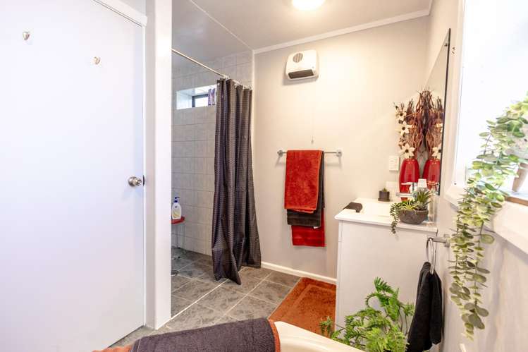 54 Firth Street Cobden_21