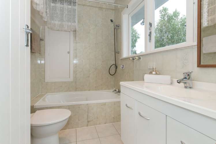 90 Bolton Street Blockhouse Bay_16