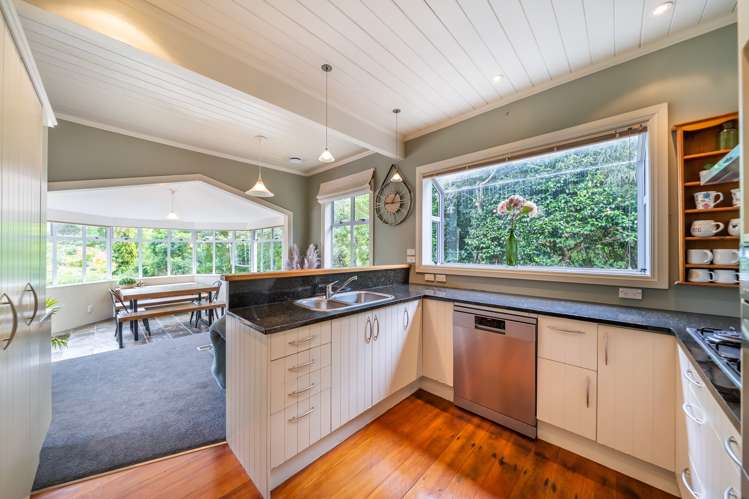 6 Chatsworth Road Silverstream_18