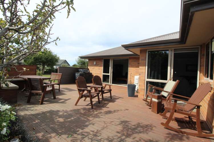 110 Eglinton Street Winton_11