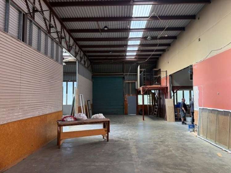 19 Parkway Wainuiomata_7