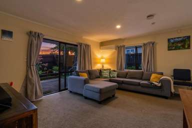 Unit 1/98 Barrys Road_1