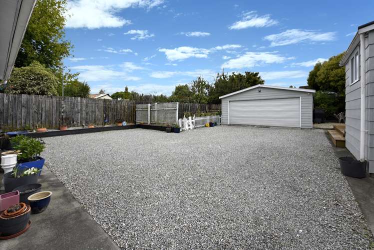 13a Martin Avenue Wakefield_16