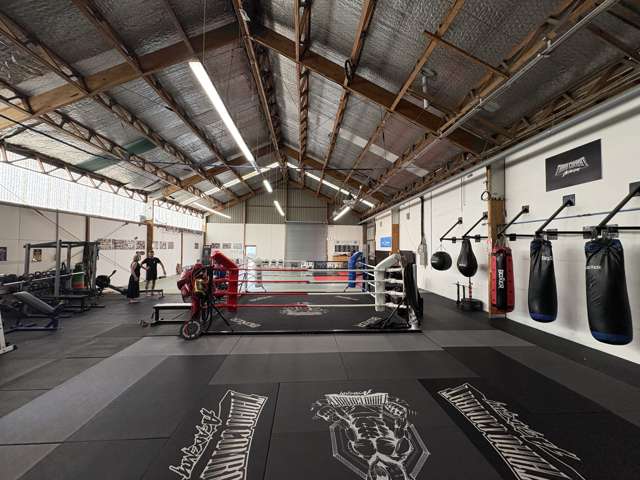 Warehouse for lease - 407 King Street, Hastings