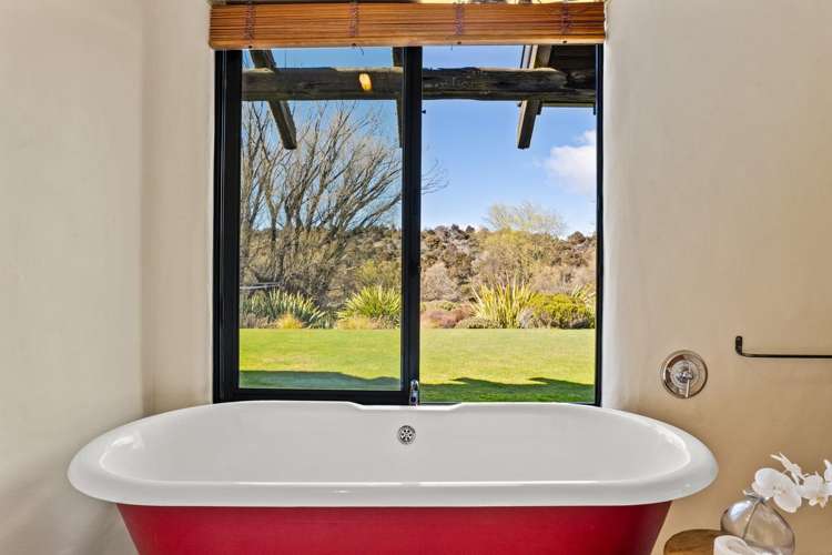 508 Lake Hawea - Albert Town Road Albert Town_31