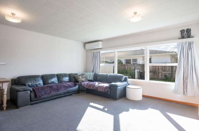 7b Tennyson Crescent Stoke_1