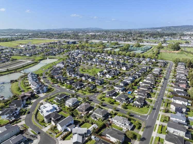 6 Turua Rise Karaka_45