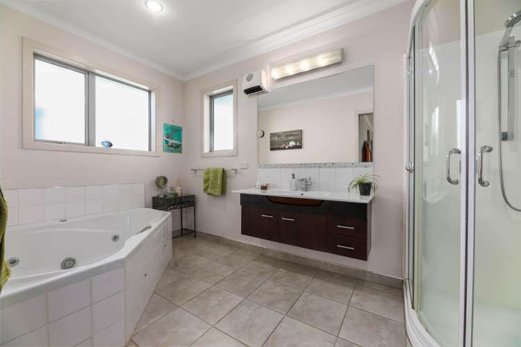 2 Brooklyn Drive Redwoodtown_12