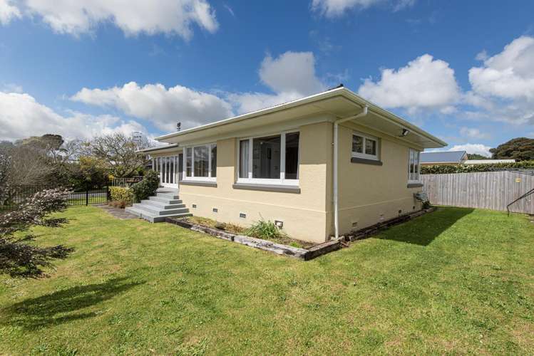 12 Kowhai Park Road Maunu_22