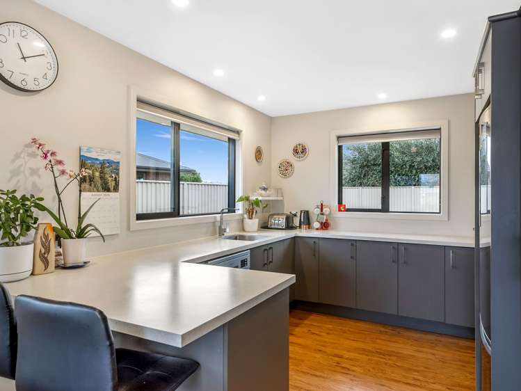 17 Larch Crescent Alexandra_13
