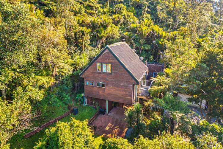 211 Shaw Road Titirangi_25