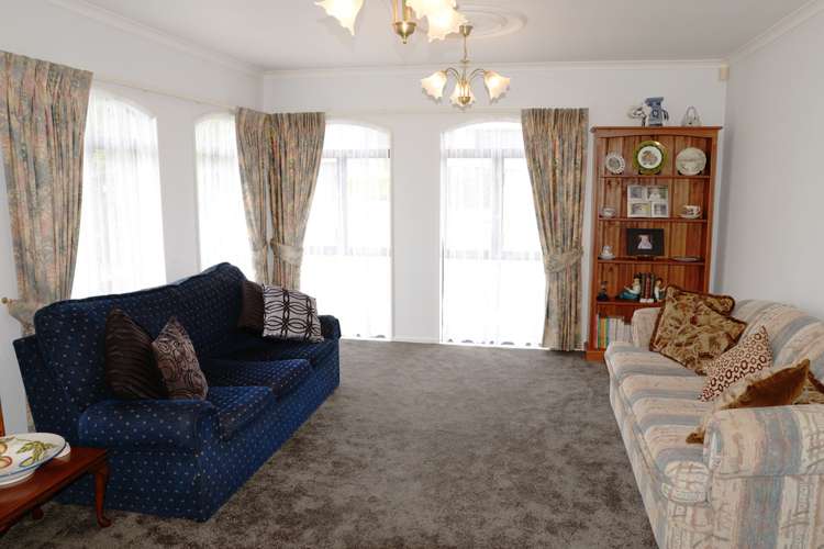 2 Flora Place Wattle Downs_5