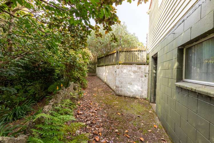 82 Guy Street Dannevirke_23