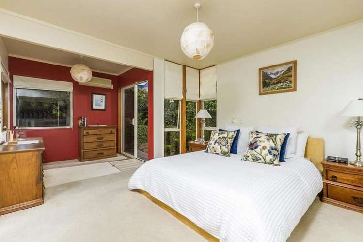 179 Beach Road Castor Bay_10