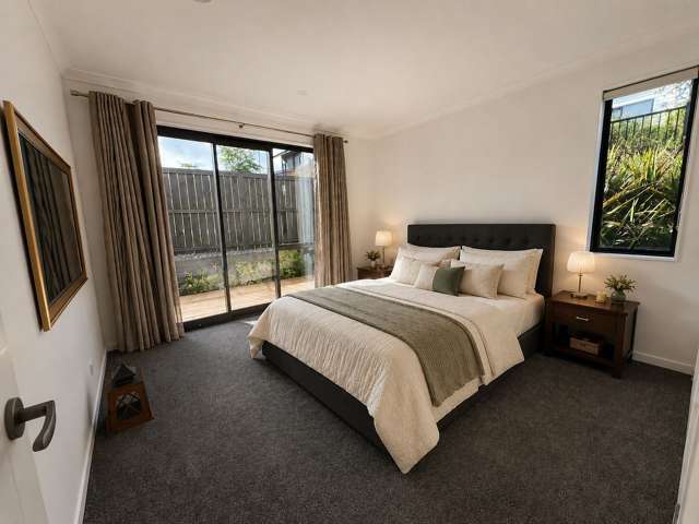 New, Modern & Sunny Private Space with Great Views
