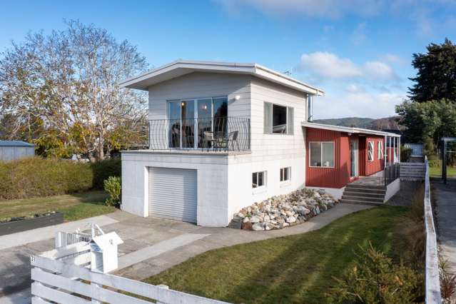 31 Pompolona Street Te Anau_2