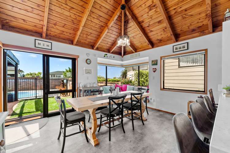 57 Albatross Road Red Beach_9