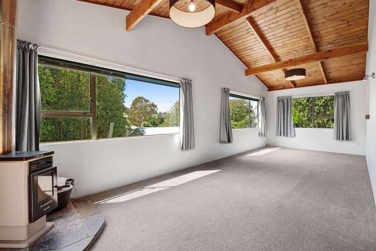 16 Dobell Road Stanmore Bay_14
