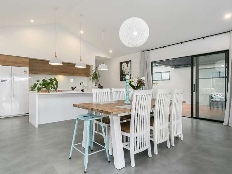 5 Alan Livingston Drive Cambridge_8