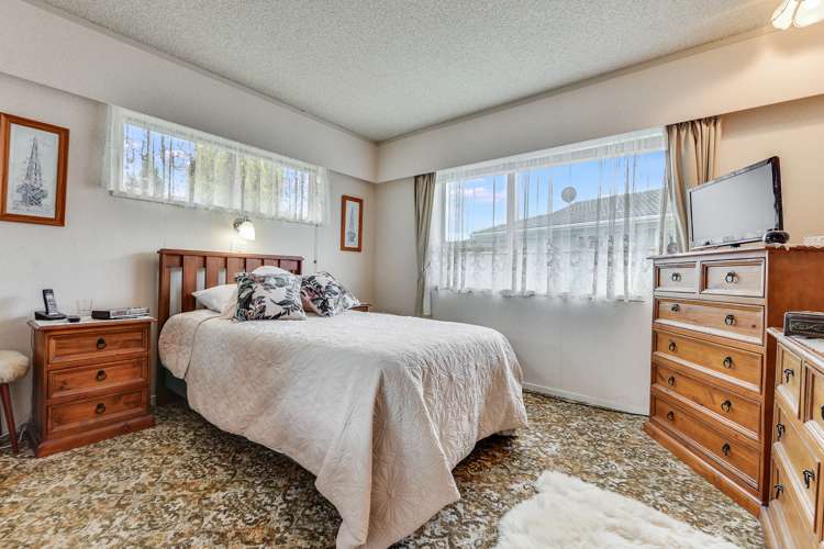 5a Leong Avenue Dinsdale_11