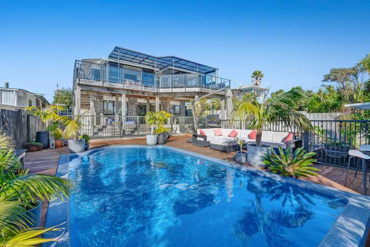 1418 Whangaparaoa Road_0