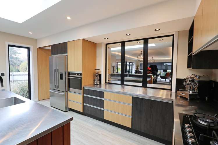 411 North Road Waikiwi_4